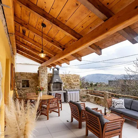 Stone House Heritage Filumena