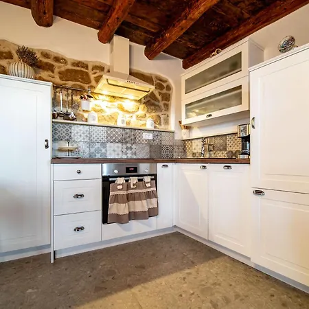Stone House Heritage Filumena Apartment Lopar